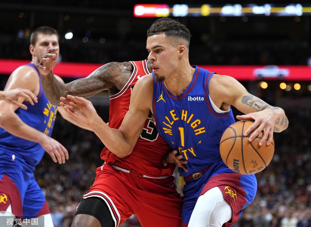 对年轻球员 对年轻球员