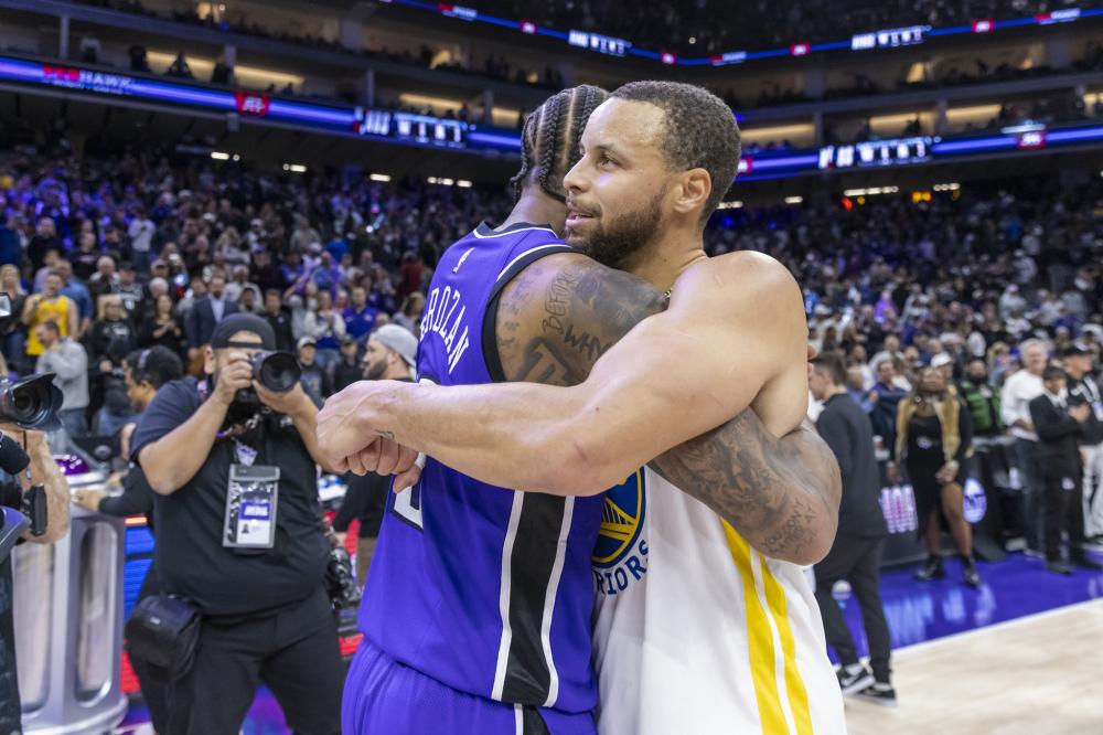 一名既能防 一名既能防